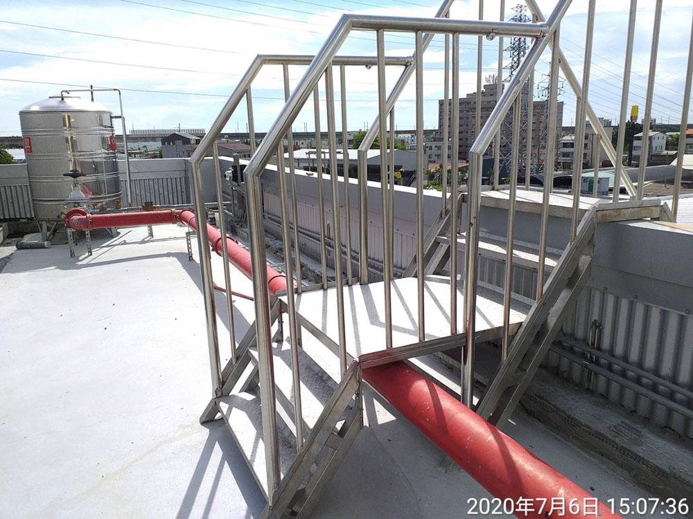 台南戶外龍骨梯工程