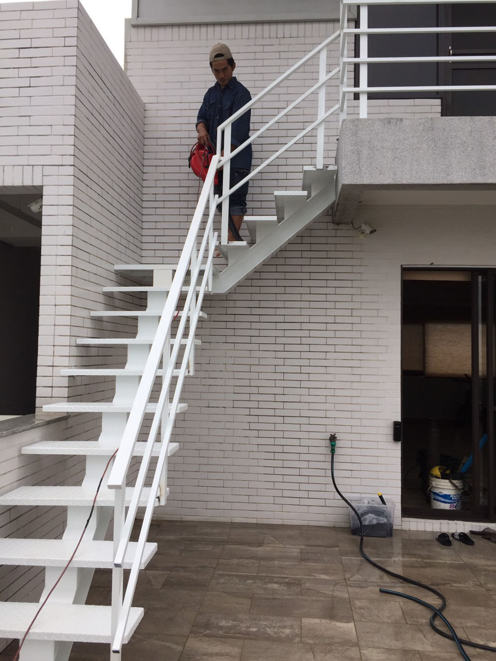 台南室內外龍骨梯工程